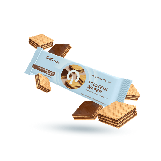 QNT Protein Wafer Bar 32% 12x35g - Chocolate product packaging